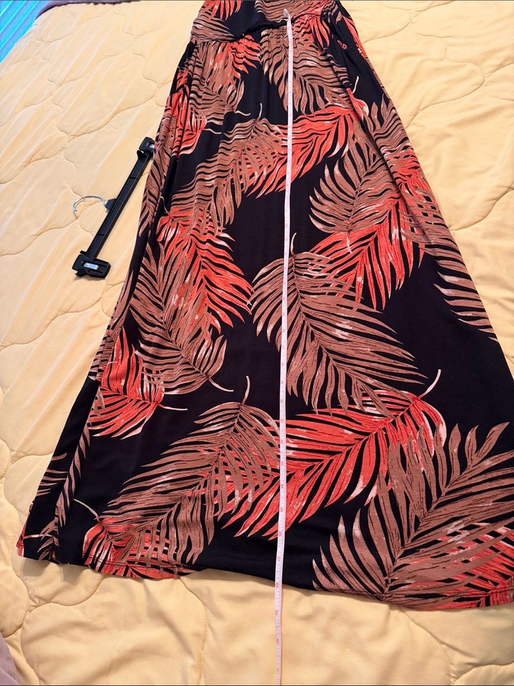 VENUS halter dress with pockets size small - Picture 6 of 8